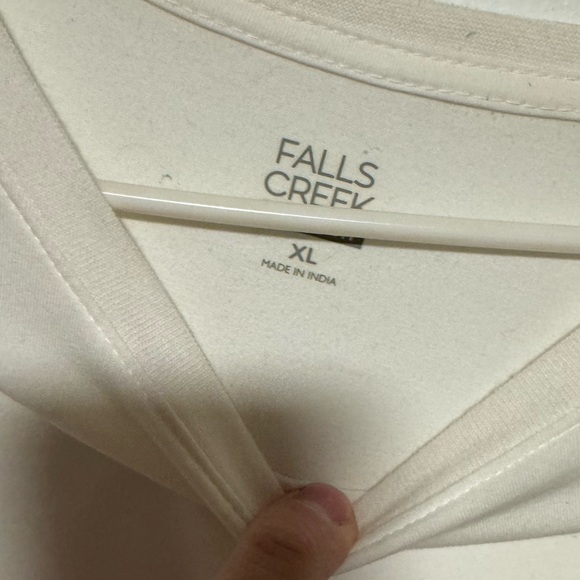 Plain white t shirt size XL - Picture 3 of 4